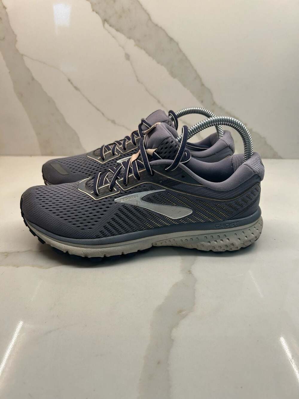 Brooks Women's Ghost 12 Gray Running Shoes Size 8.5 M